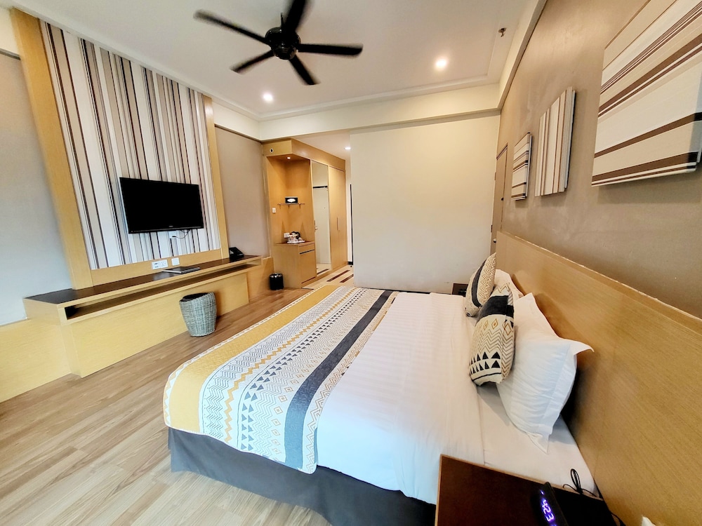 Langkawi Seaview Hotel 11/76