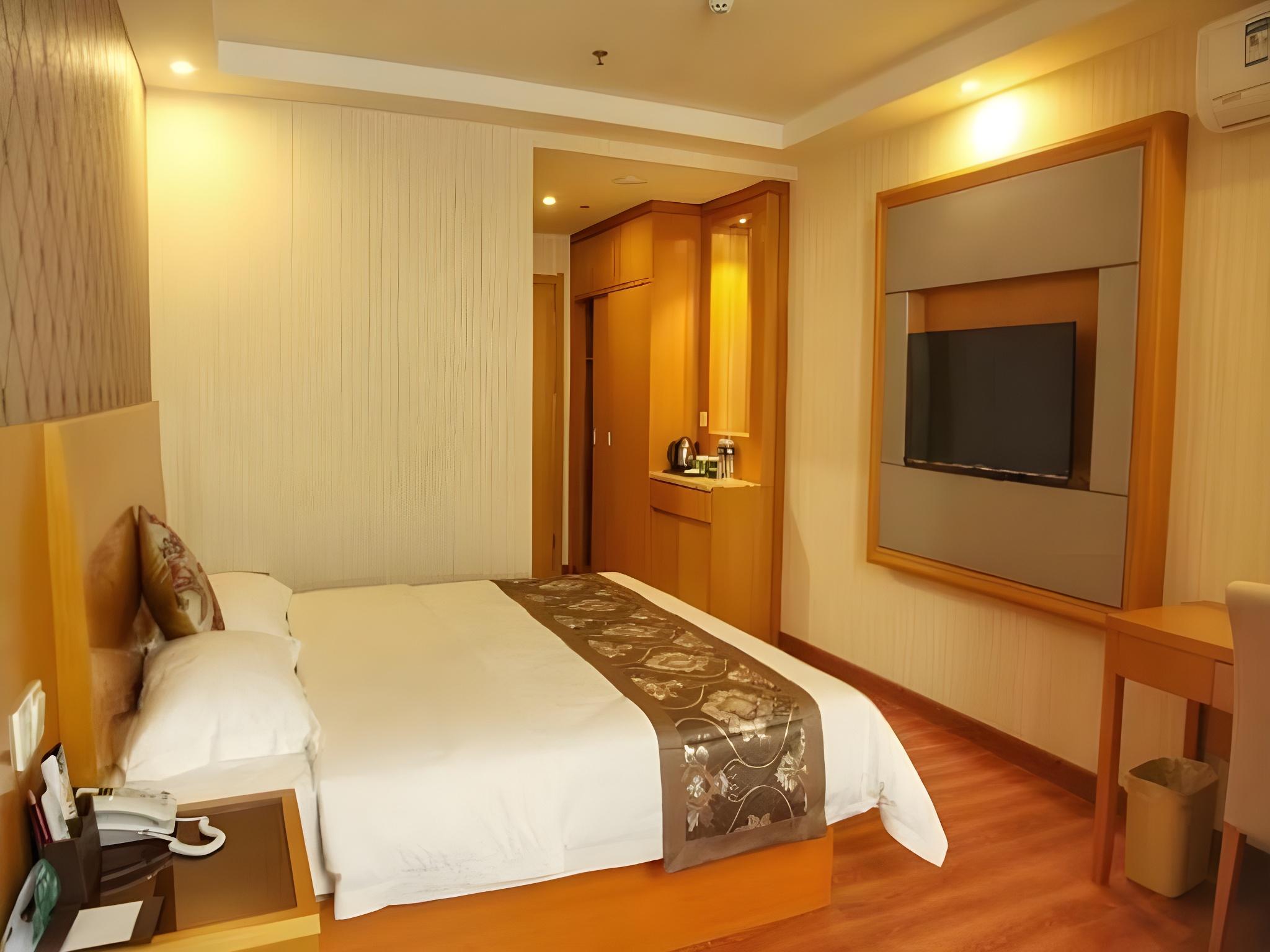Business, King Bed, Queen Bed