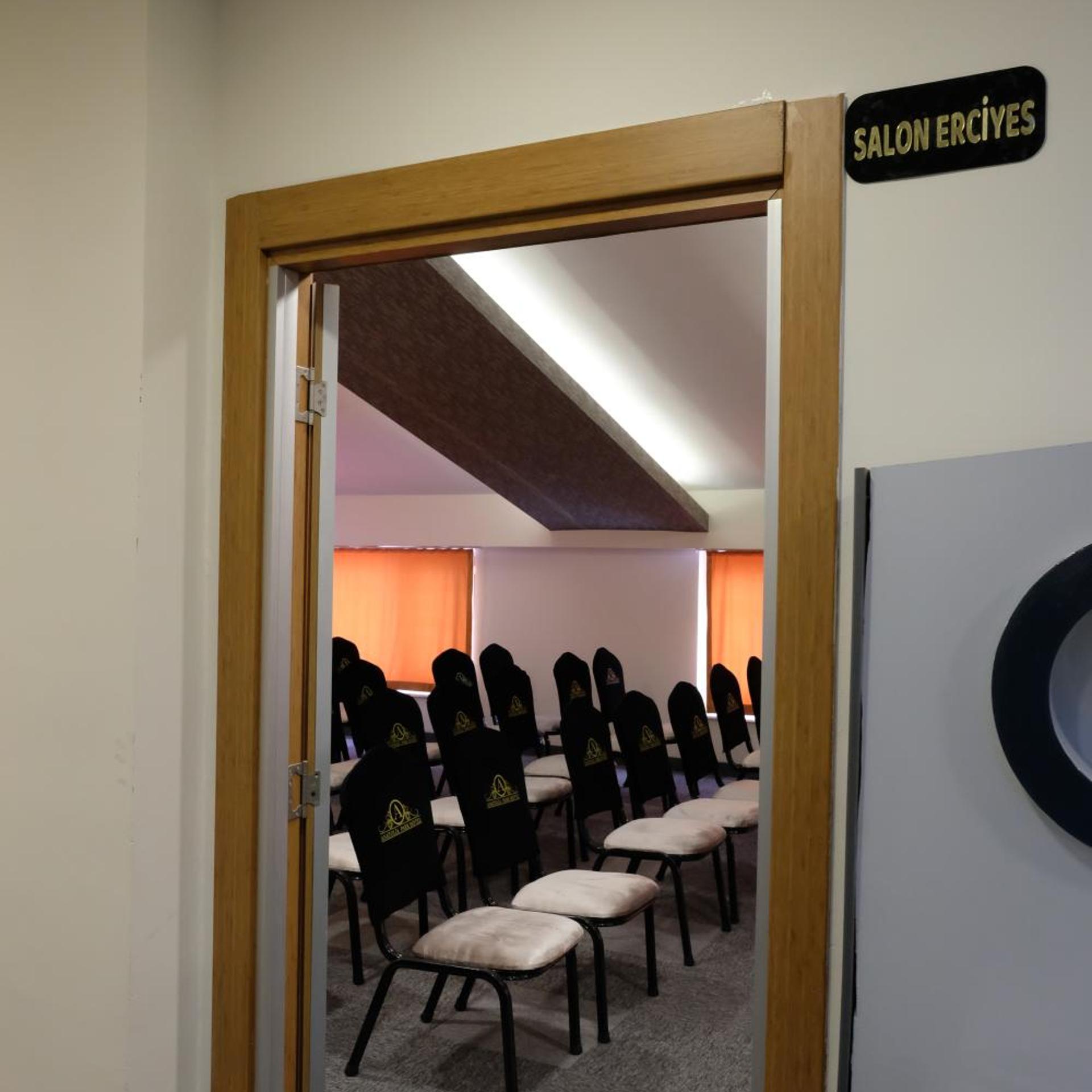 EMIN KOCAK HOTEL 50/75