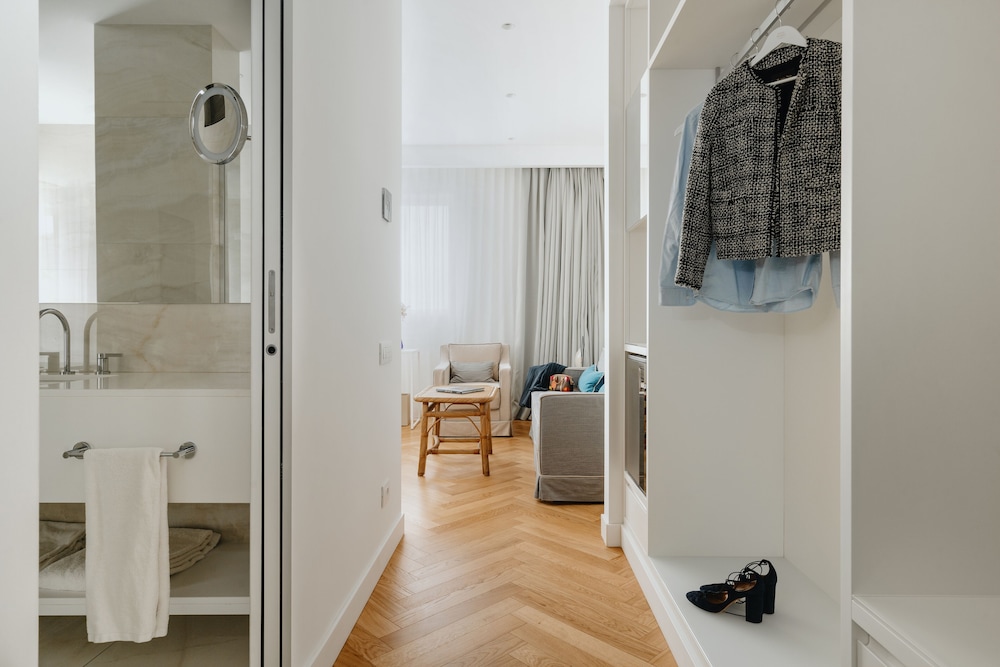 جناح بسرير كينج، Hotel Morfeo 5/6