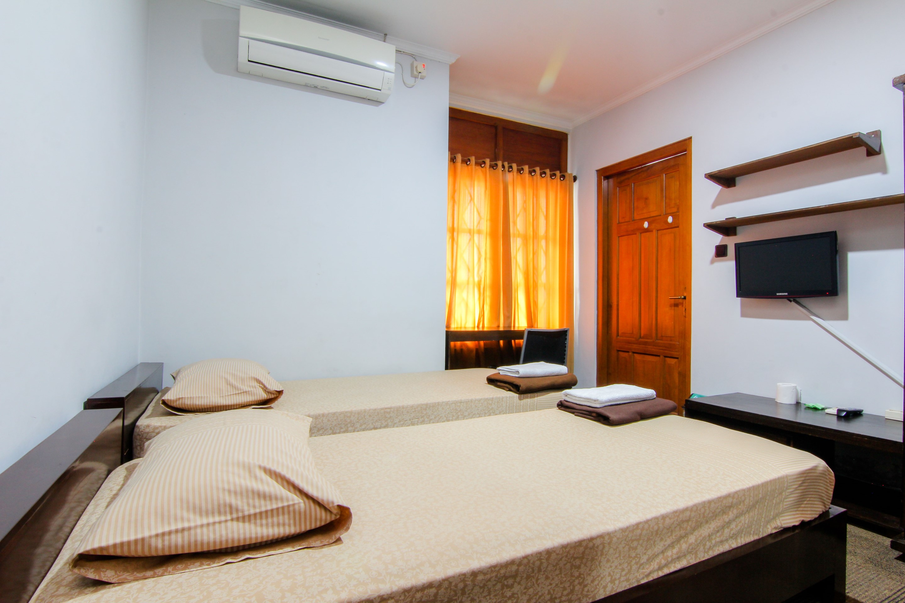 Embe Enem Homestay by ZUZU 7/39