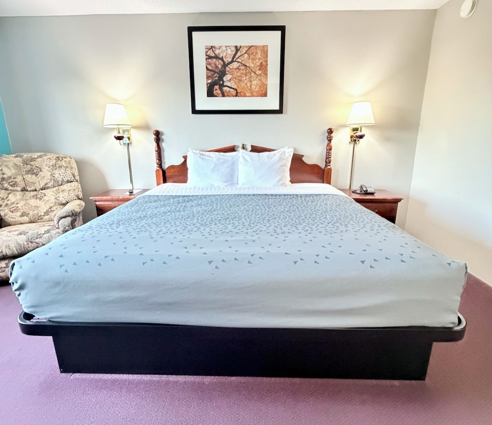 Scenic Hills Inn 23/55