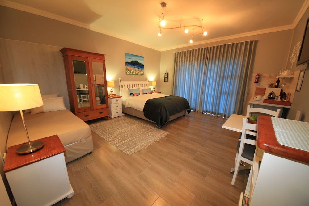 Bay View Somerset West 27/50
