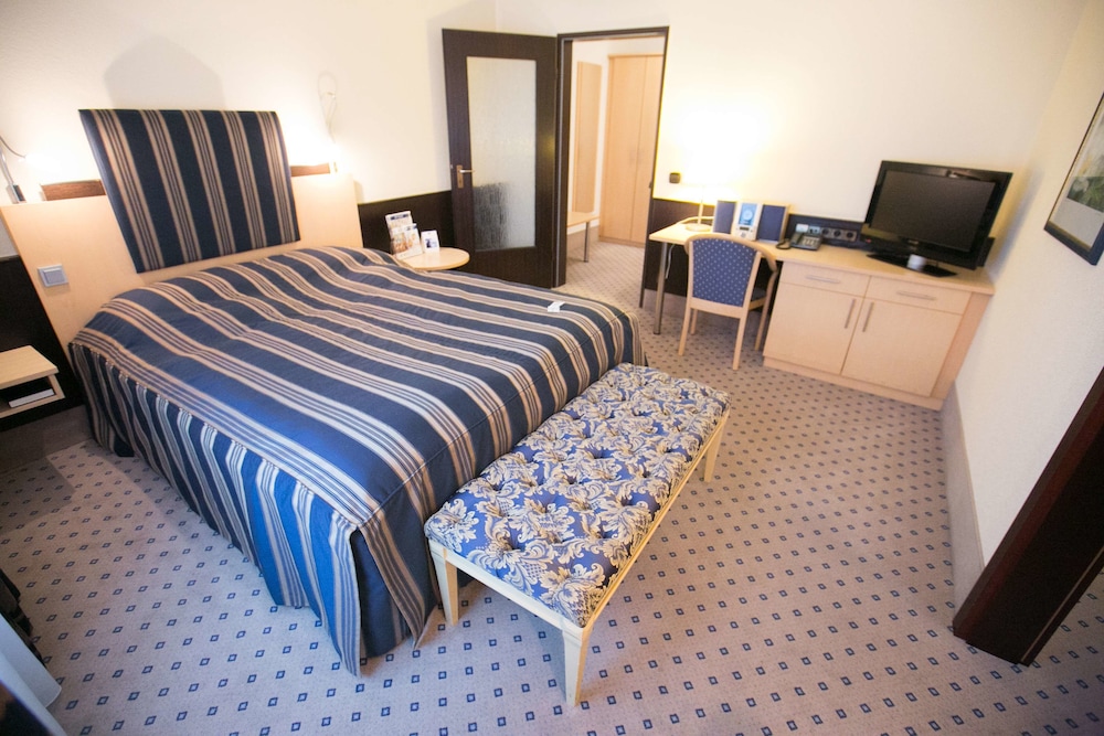 Holiday Inn - The Niu, Stream Monchengladbach 13/71