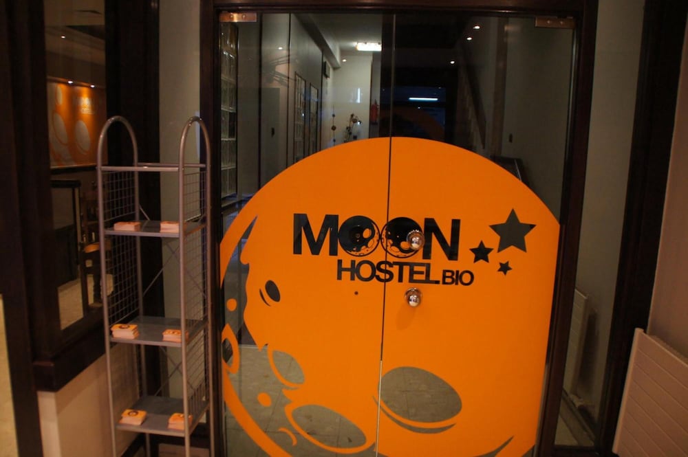Moon Hostel Bio 18/34