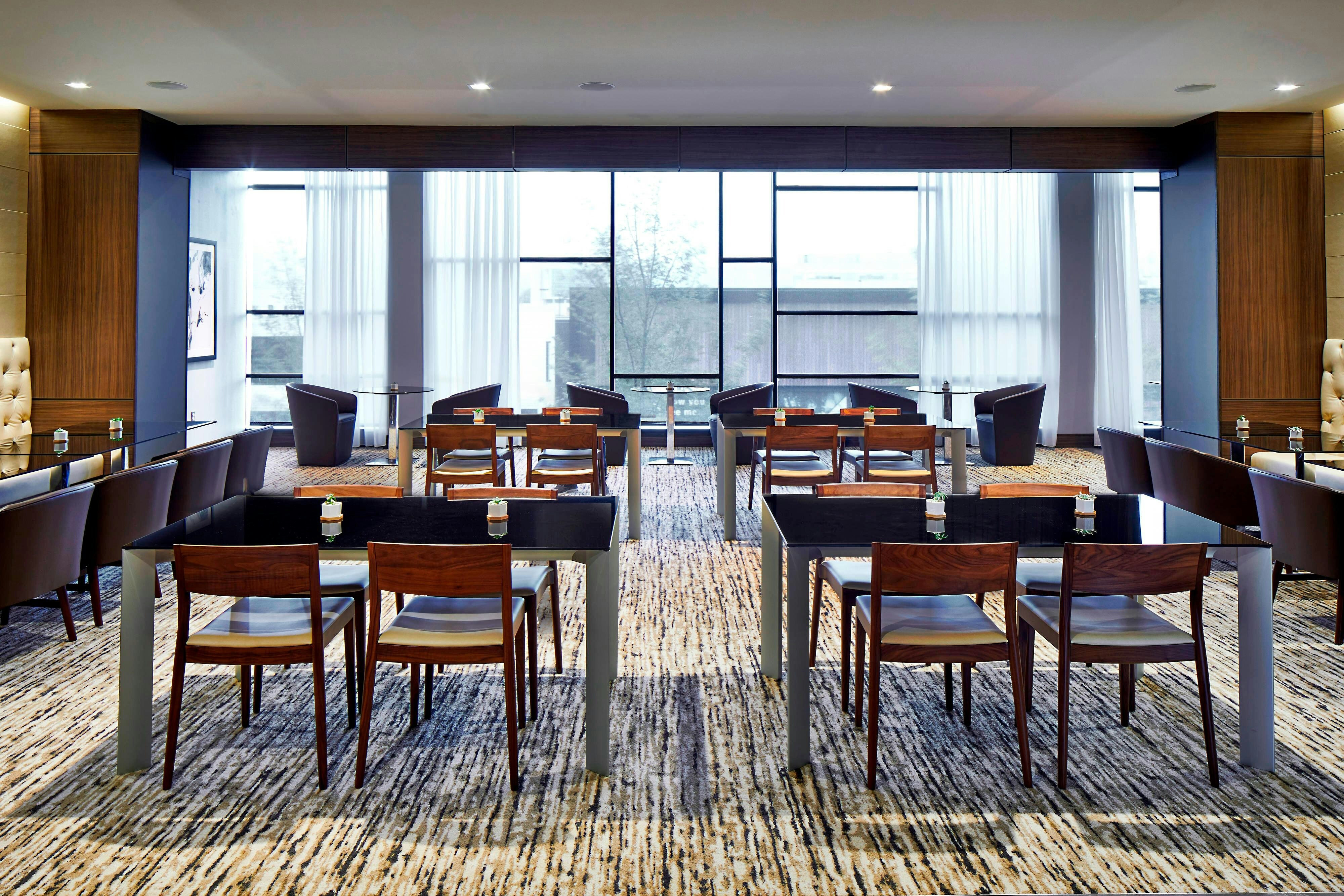 Ac Hotel By Marriott Cleveland Beachwood 23/27