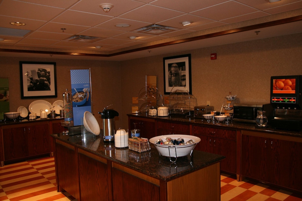 Hampton Inn & Suites Cleveland-Mentor 36/45