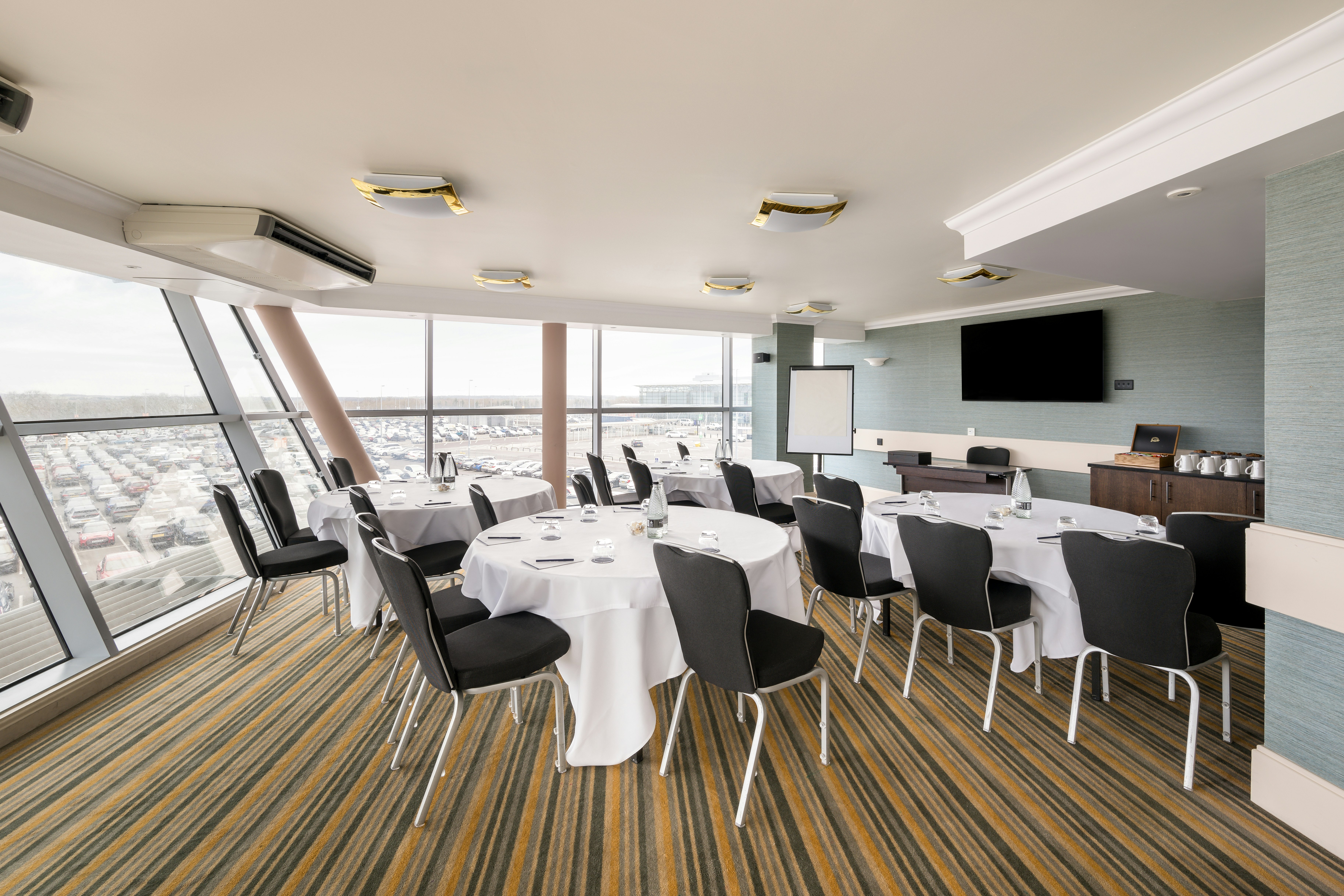DoubleTree by Hilton Newcastle International Airport 32/46