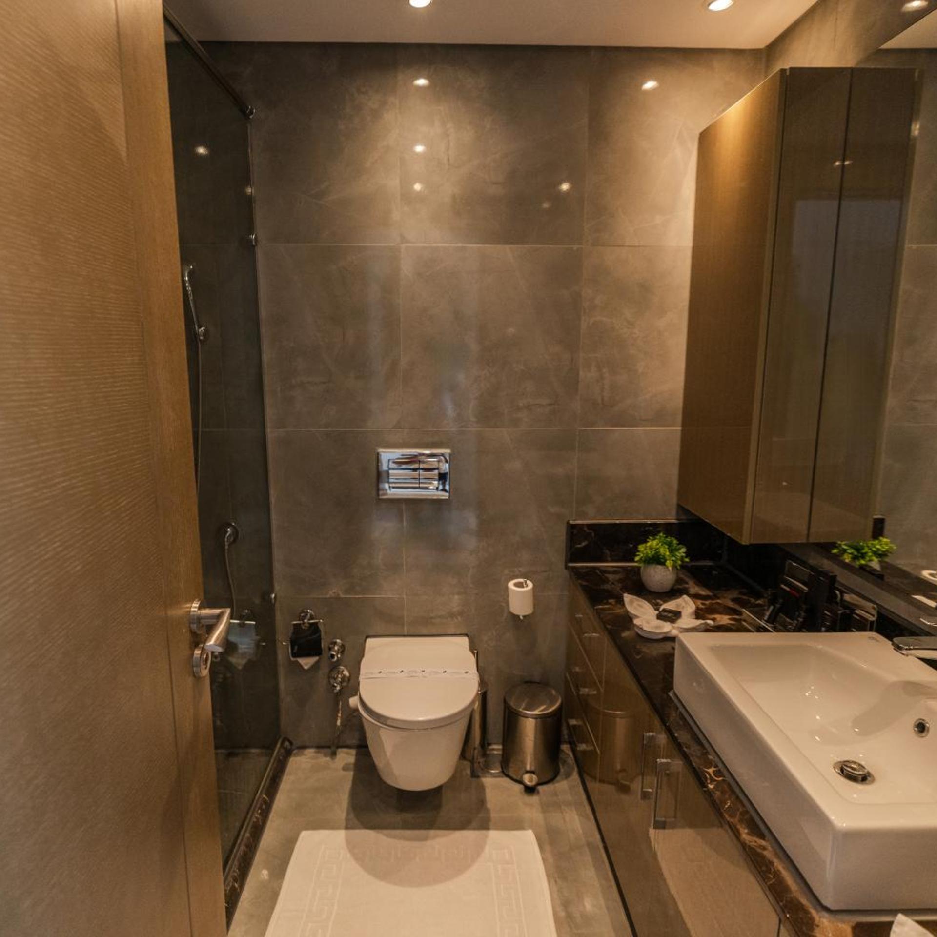 Executive Suite Sea View, M Hotels at Porto Marina 3/3
