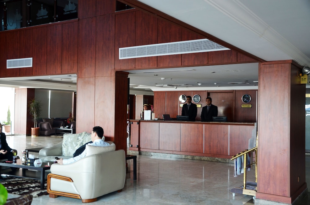 Crown Tower Hotel