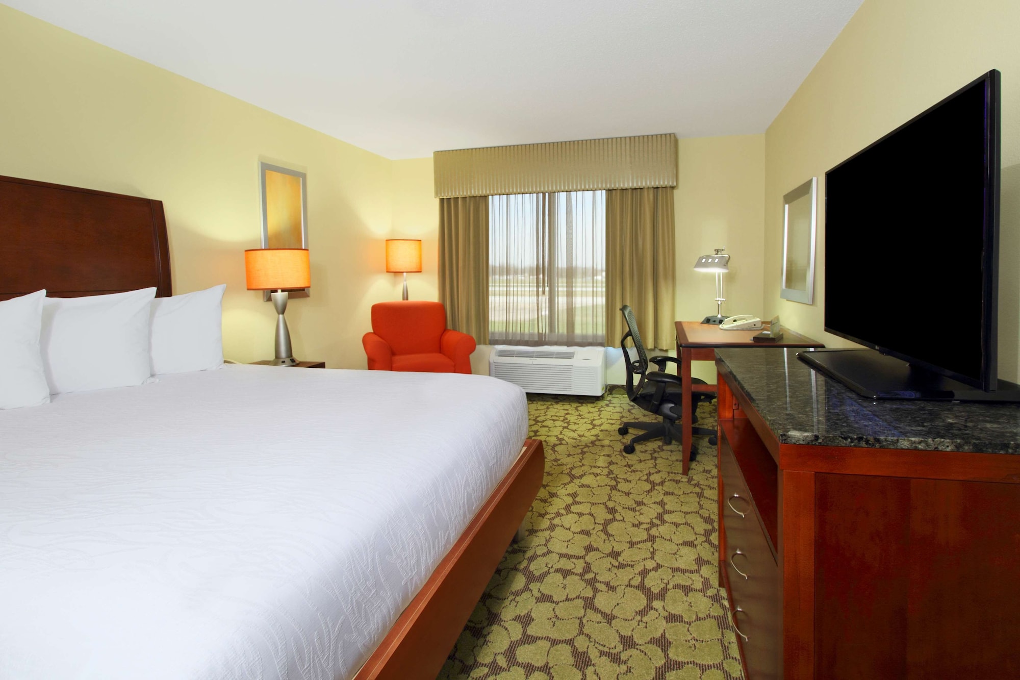 Room at Hilton Garden Inn Columbus Airport, COLUMBUS - OH