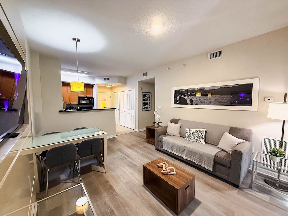 The Point Hotel & Suites 51/75