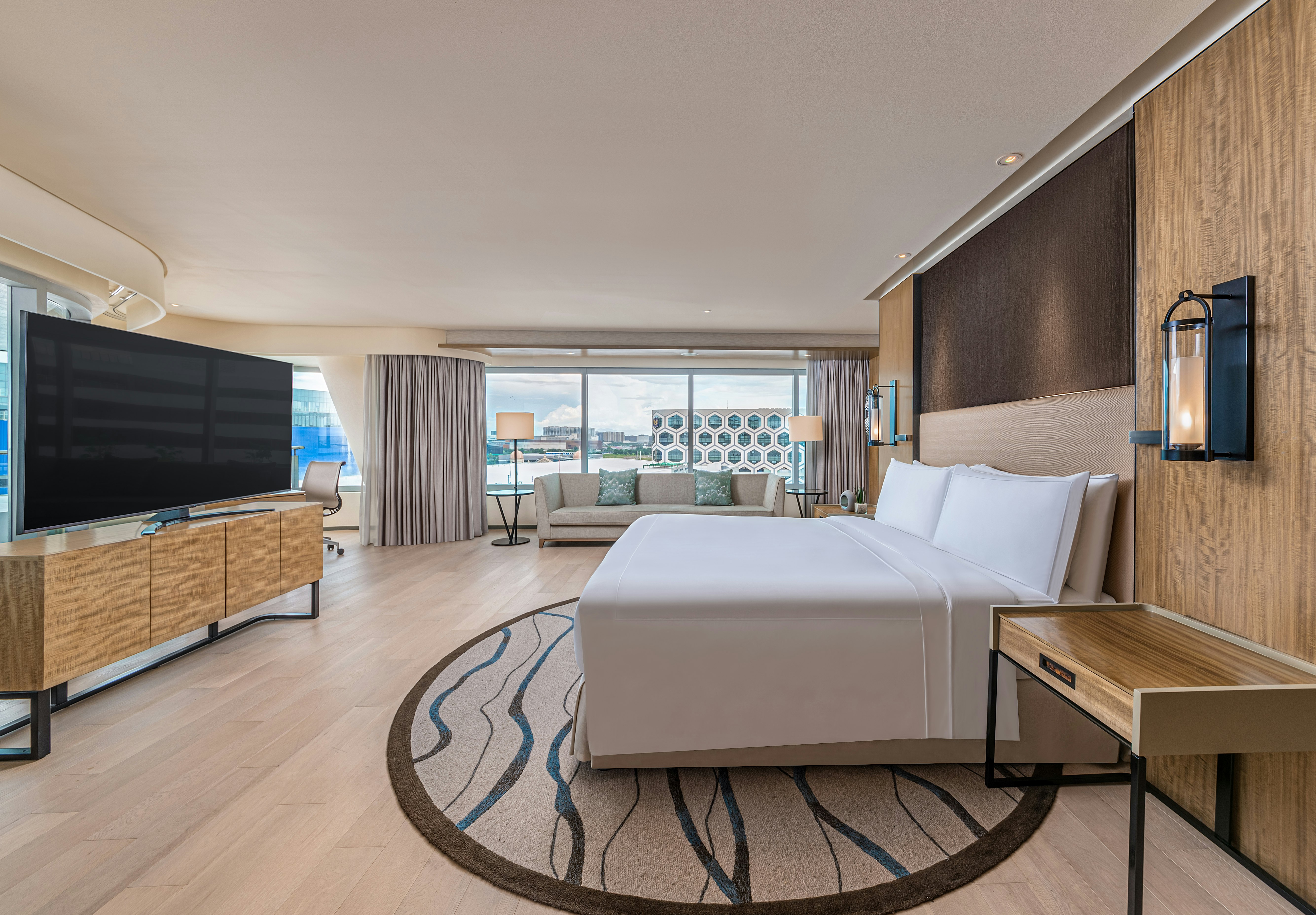 2 Bedrooms, Ambassador, Suite