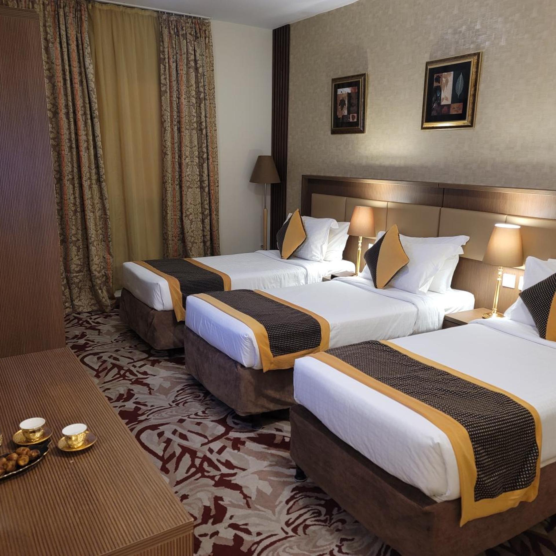 الأنصار الجديد(Al Ansar Palace Golden Tulip Hotel) 30/60