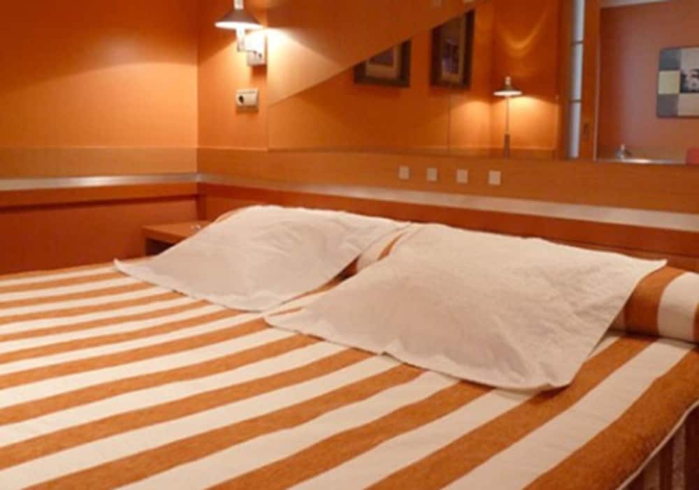 Hotel Torresport 9/48