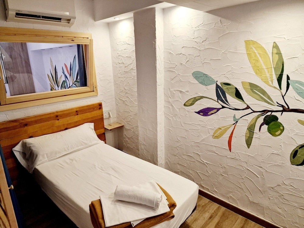 Y Hostel Mallorca - Albergue Juvenil 9/33