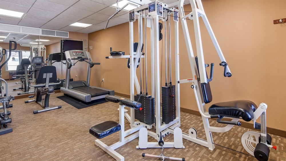 Best Western Plus Fossil Country Inn & Suites 16/32