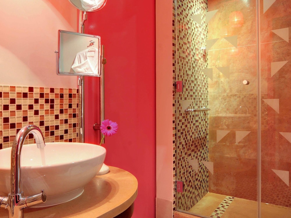 غرفة قياسية بسريرين منفصلين بإطلالة على الحديقة، Mercure Hurghada 6/7