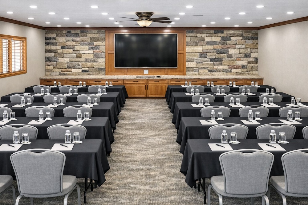 Chase Suite Hotel Lincoln 63/71