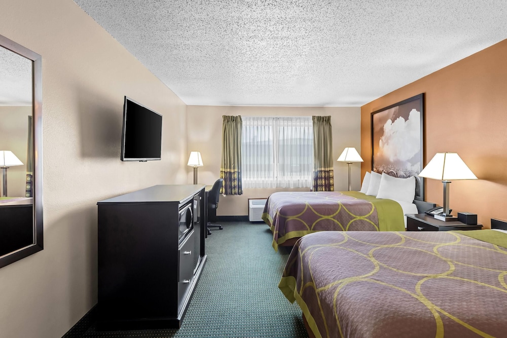Super 8 by Wyndham Jefferson 19/42