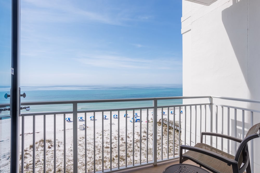 The Pensacola Beach Resort 69/74