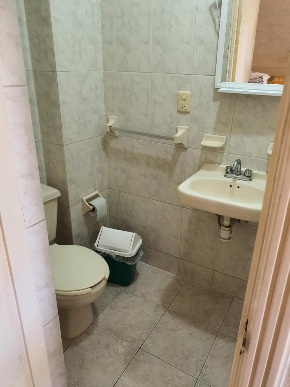 Hotel Atlantico 38/44