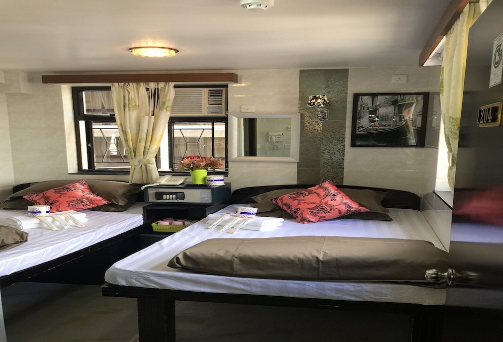 Hotel Venus 33/51