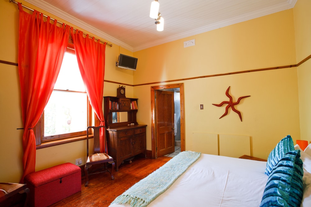 Sweet Orange Guest House 24/63