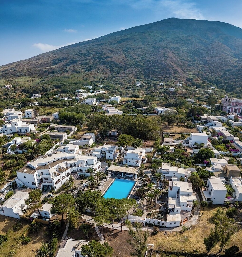 La Sciara Resort Hotel 35/41