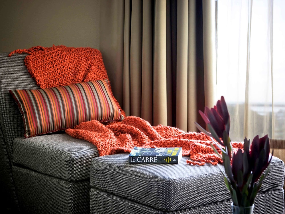 Novotel Sydney International Airport 34/72
