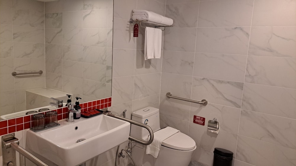 Hotel Midtown Ratsada 87/89