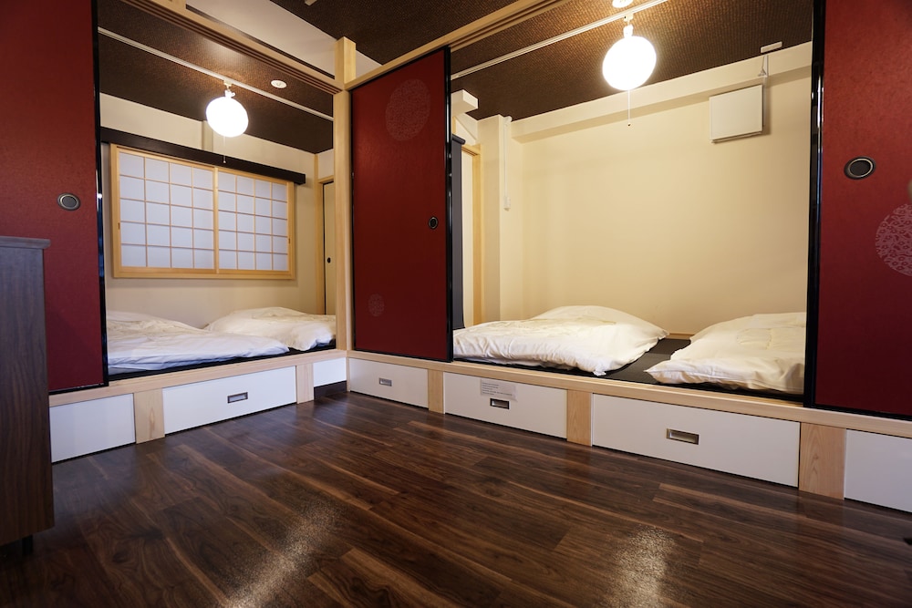 Japanese Condominium Uno 38/39
