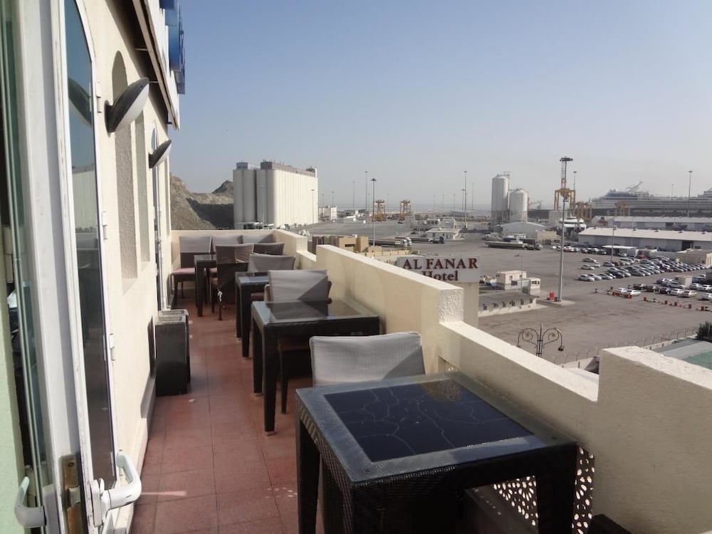 OYO 137 Marina Hotel 56/58