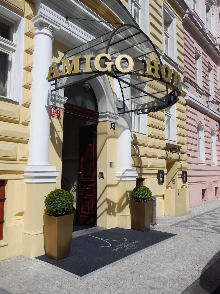 Amigo City Centre Hotel 4/62