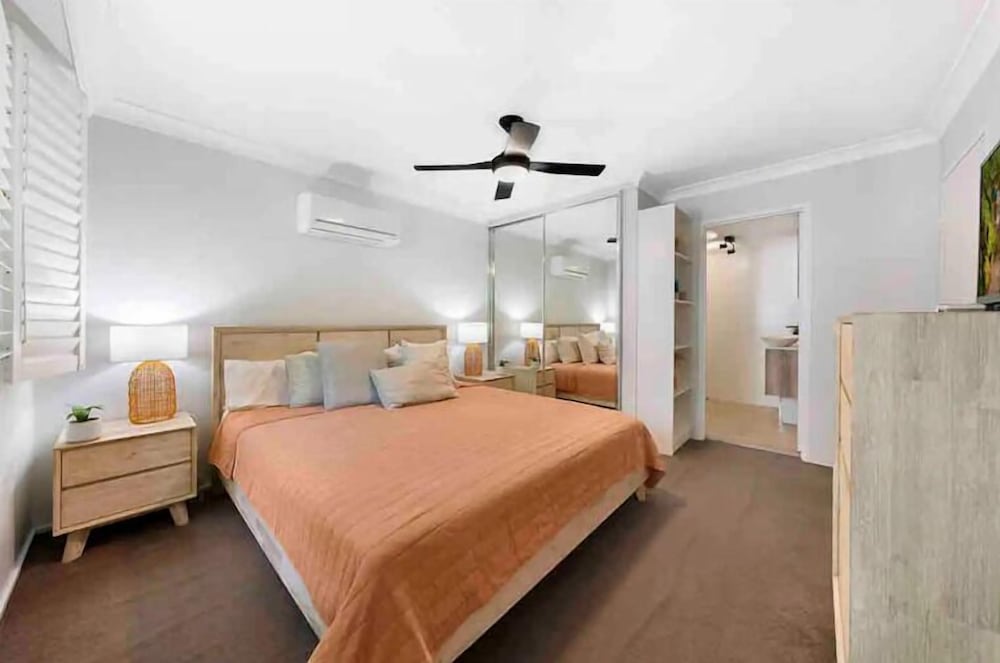 Copacabana Holiday Units 19/49