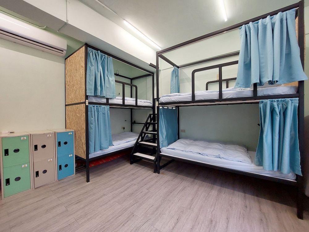 On My Way Taipei Youth Hostel 32/50