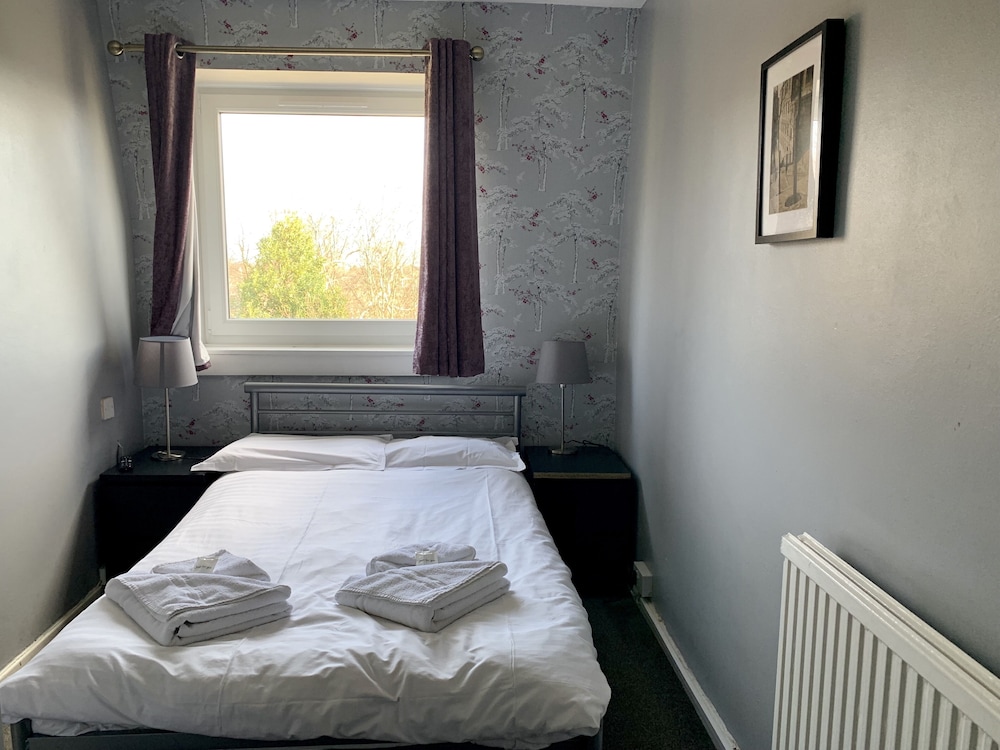 Northumberland Hotel 35/72