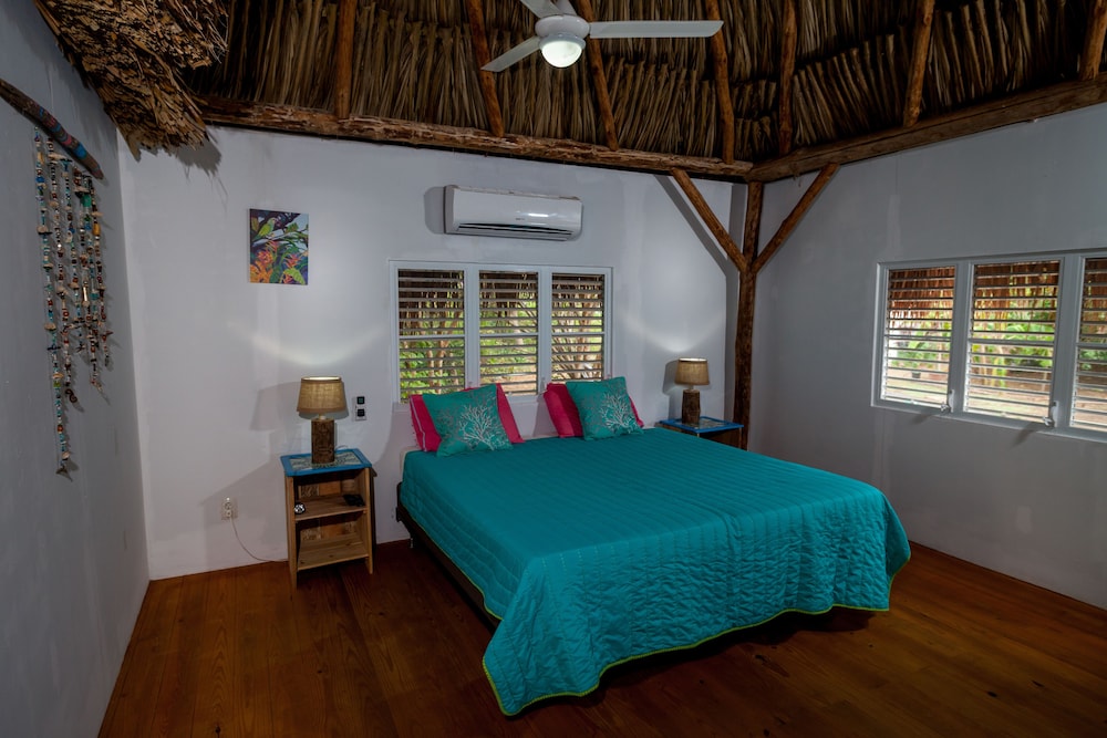Mondi Lodge 12/77