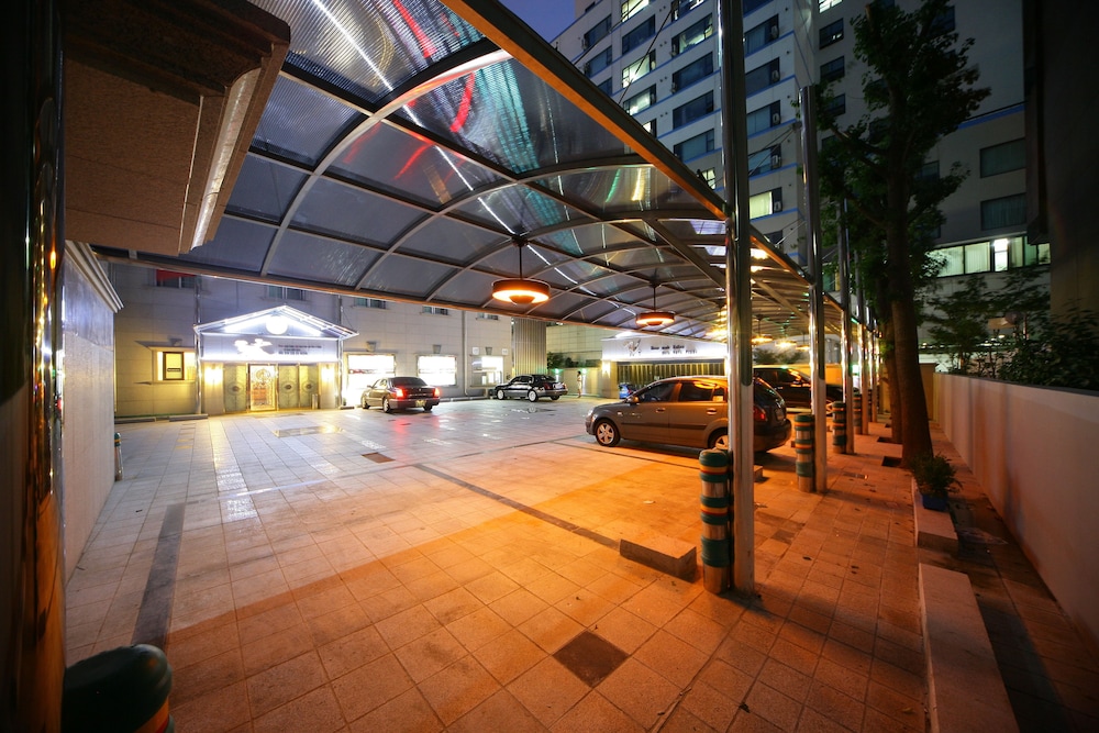 Koam Tourist Hotel 43/50