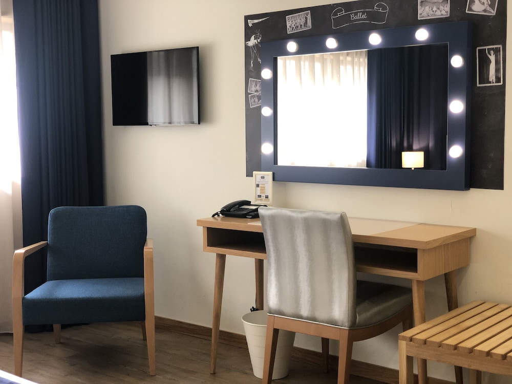 Porto Coliseum Hotel 42/49