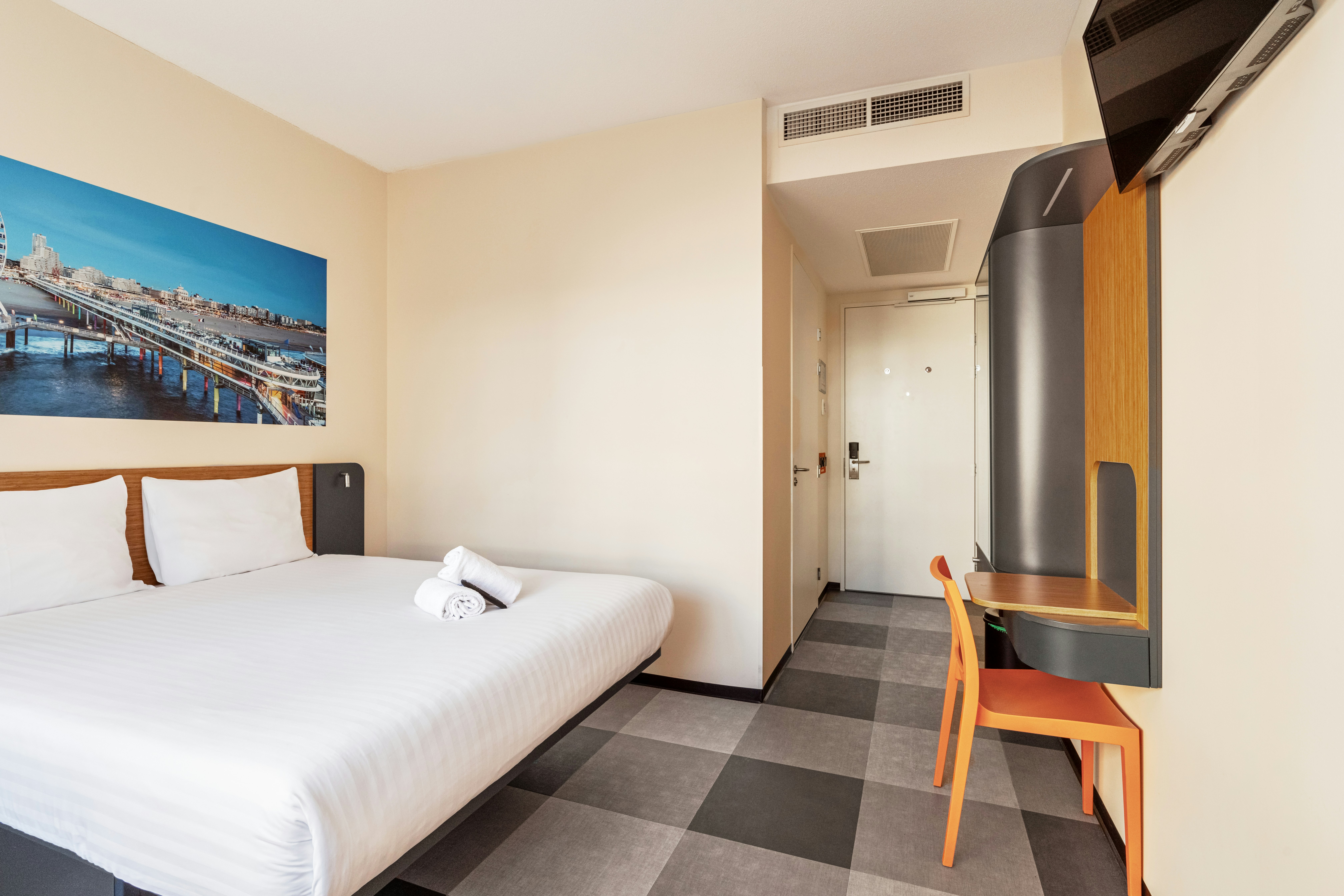 easyHotel The Hague Scheveningen Beach 32/65