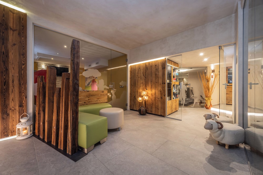 SPORTHOTEL ROMANTIC PLAZA 4/48