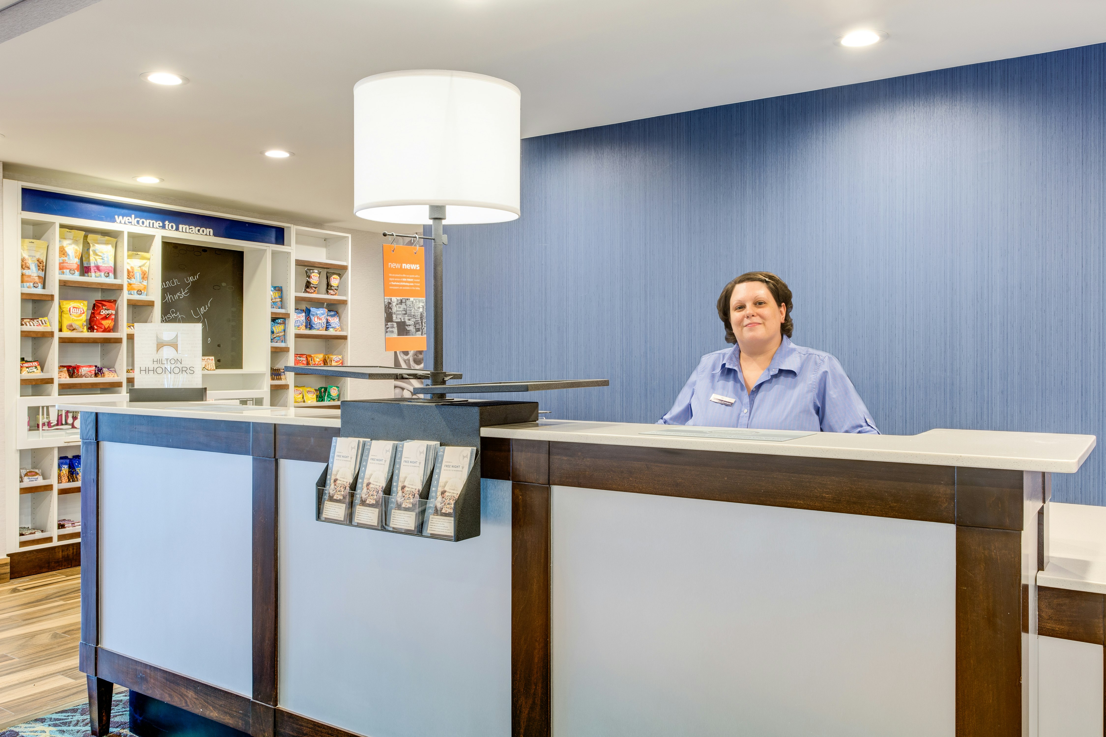 Hampton Inn and Suites Macon I-475 8/37