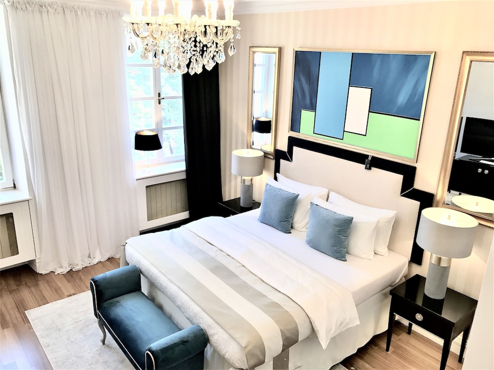 Luxury Apartments Mondrian Market Square 11/50