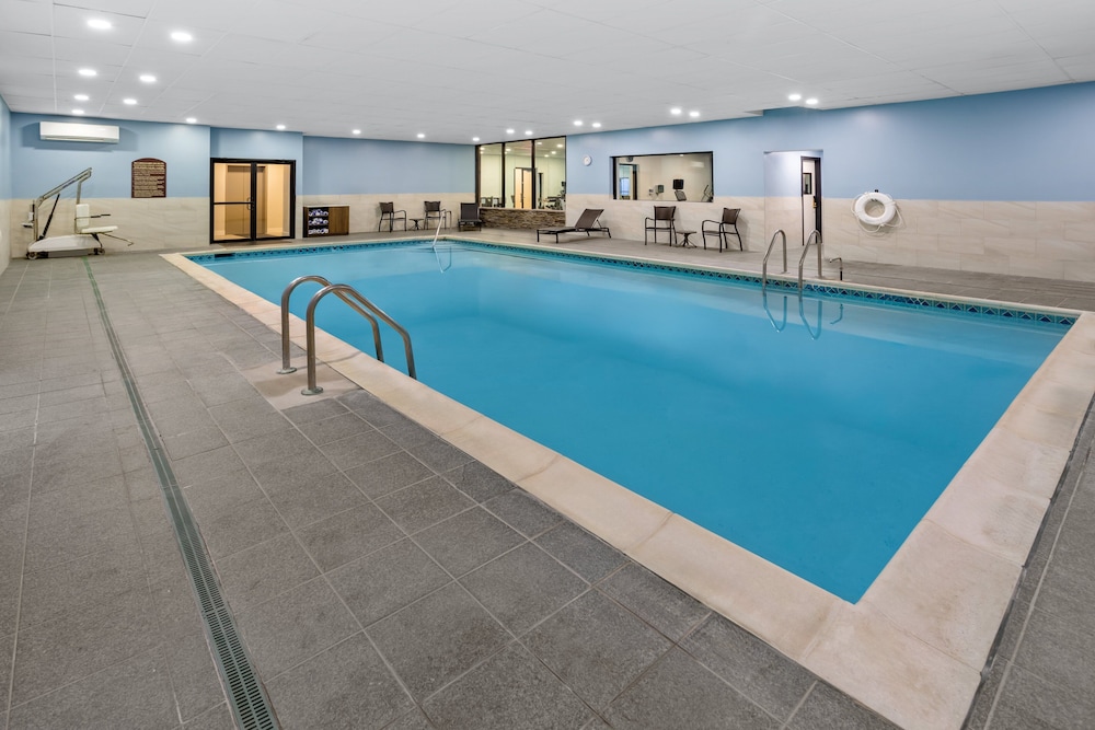swimming pool spa