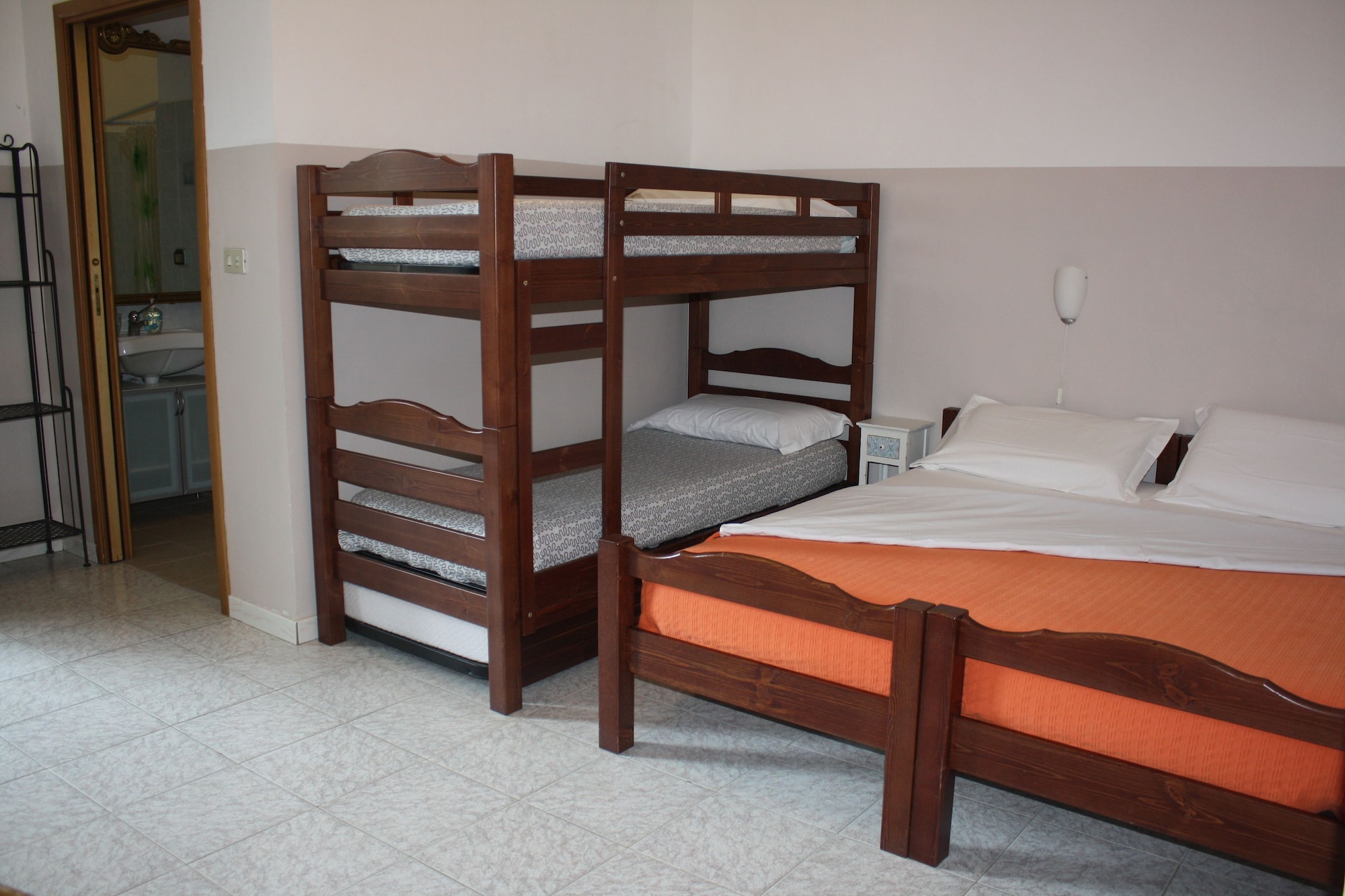 Room, Triple, Twin Beds, Bunk Bed