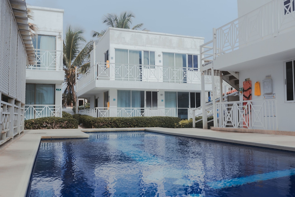 HOTEL SAN LUIS BEACH HOUSE 34/54