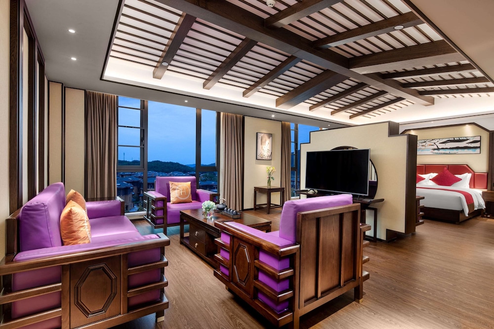Ramada by Wyndham Yingshan Jiulongwan Resort 13/26