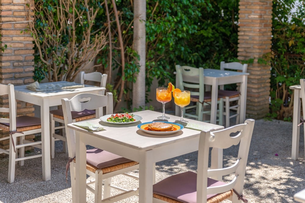 Costa Azzurra Hotel 48/58