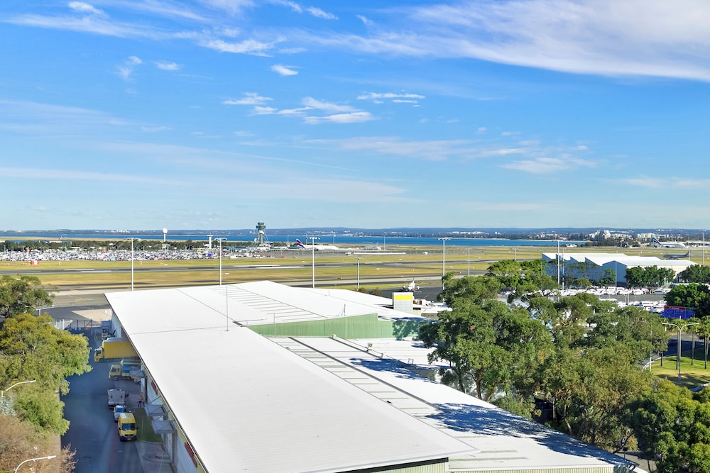 Mantra on Sydney Airport 41/43